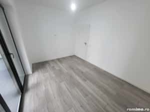 Nou. Etaj 1. Zona Girocului. Pozitie excelenta. Asfalt. Terasa mare. — miniatura 8
