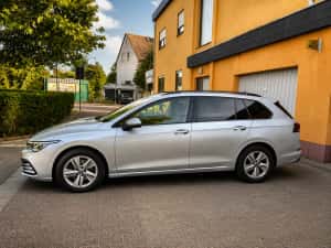 VW Golf 8 Variant 2.0 TDI 116 CP 2023 Euro 6 — miniatura 3