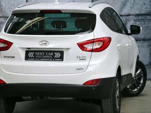 Hyundai ix35 2.0d Luxury Edition în stare impecabilă — miniatura 4