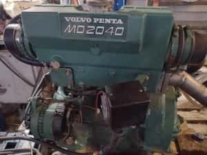 Motor marin Volvo Penta MD2040 cu tablou de bord — miniatura 4