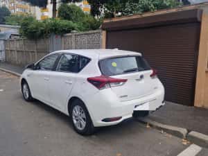 Toyota Auris Hybrid — miniatura 2