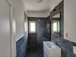 Apartament 3 camere, Zona Torontalui, Nemobilat, Bloc Nou, Loc de parcare inclus — miniatura 6