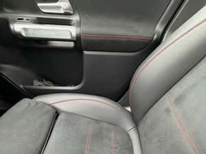 Mercedes-Benz GLB 200 Automată 150 HP Diesel — miniatura 4