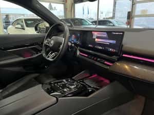 BMW 520 Berlină Second Hand 2025, 25.268 km, Gri — miniatura 6