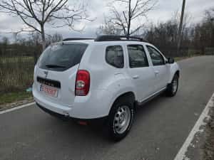 Dacia Duster 4x4 1.5 DCI 2012/ 6 trepte 110 cp clima functionala — miniatura 5