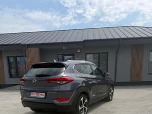 Hyundai Tucson 1.7 CRDi Sound Edition ISG 2WD — miniatura 3