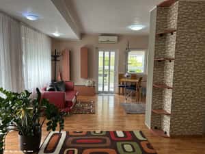 Inchiriez ap.3cam,la casa , fin.modern, CT, parcare, Centru-str.Paris — miniatura 3
