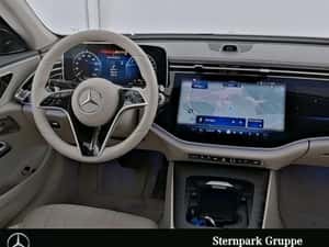 Mercedes-Benz E 300 Hibrid - 28.870 km - 2025 — miniatura 4