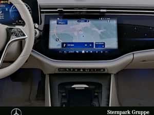 Mercedes-Benz E 300 Hibrid - 28.870 km - 2025 — miniatura 5