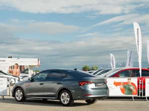 Skoda Octavia 2.0 TDI DSG Ambition — miniatura 3