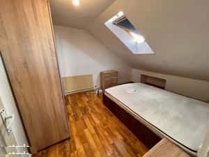 Apartament la mansarda zona Valea Aurie — miniatura 3
