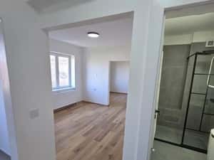 Apartament renovat, 2 camere in zona Horea, Facultatea de Litere — miniatura 6