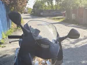 Honda VTR 1000 F Firestorm — miniatura 5