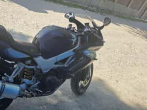 Honda VTR 1000 F Firestorm — miniatura 6