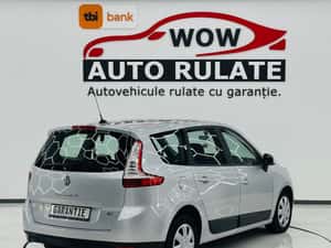 Renault Grand Scenic 2013 Diesel Manuală 110 HP — miniatura 3