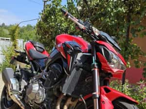 Kawasaki Z900 ABS 2018 – 30.500 km – Anvelope Michelin Road 5 noi – 2 căști incluse — miniatura 2