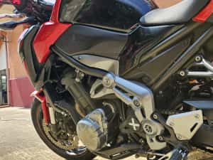 Kawasaki Z900 ABS 2018 – 30.500 km – Anvelope Michelin Road 5 noi – 2 căști incluse — miniatura 8