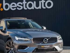 Volvo S60 Automată 390 HP Hibrid (B/E)