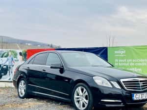 Mercedes E-Classe 350CDI 4Matic 7G-tronic Aut. Distronic Navi Xenon 2011 — miniatura 2