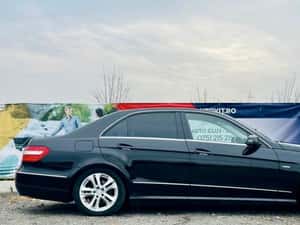Mercedes E-Classe 350CDI 4Matic 7G-tronic Aut. Distronic Navi Xenon 2011 — miniatura 5