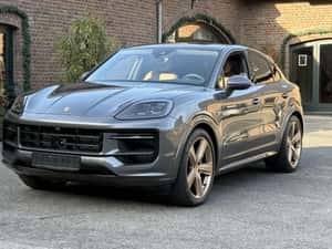 Porsche Cayenne 470 CP Hibrid 2025 — miniatura 5