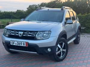 Dacia Duster Prestigi 4x4 1.5 dci 110cp — miniatura 3