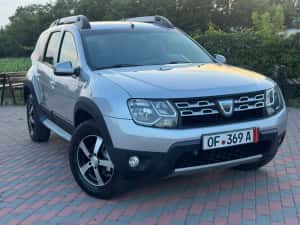Dacia Duster Prestigi 4x4 1.5 dci 110cp — miniatura 10