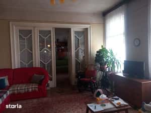 Apartament 3 camere de vanzare in zona Centrala — miniatura 5