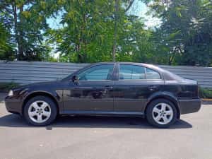 Skoda Octavia 2006 . 1.6 benzină .A.C. Jante .pachet drumuri grele Primul proprietar — miniatura 3