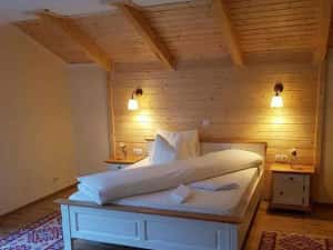 Set mobila dormitor Seby 4, lemn masiv, alb, clasic — miniatura 4