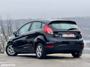 Ford Fiesta 1.6 TDCI Titanium — miniatura 5