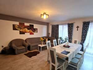 Apartament mobilat si utilat, 4 camere, garaj si parcare, la 5 minute — miniatura 3