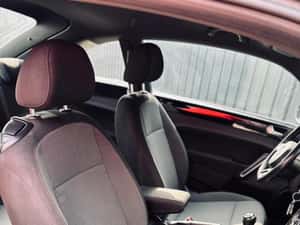 Volkswagen Beetle - 2012, Rata fixă, KM reali — miniatura 5