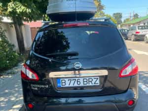 Nissan Qashqai 4x4  7 locuri — miniatura 3