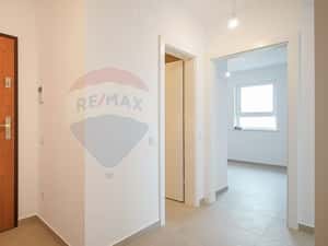 Apartament 2 camere decomandat, NOU | ROKMAN | Zona Tractorul — miniatura 4