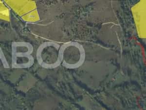 Teren intravilan 2050m acces auto zona turistica Valea Avrigului — miniatura 2