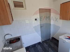Apartament 1 cameră în Centru – Bd. Revoluției, balcon mare — miniatura 5