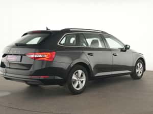 Skoda Superb Break / Estate 2012 - 22.799 EUR — miniatura 5