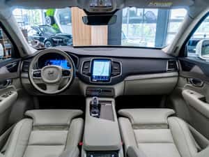 Volvo XC90 Recharge • T8 • Plug-in Hybrid • 2.0 • 455 CP — miniatura 7