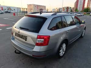 Skoda Octavia  1.6 Tdi 2019 — miniatura 5