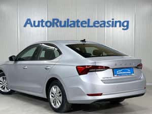 Skoda Octavia 1968 cm3 Diesel Manuală 2021 — miniatura 4