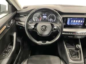 Skoda Octavia 1968 cm3 Diesel Manuală 2021 — miniatura 6