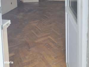 Apartament ultracentral 3 camere, balcon, lift, 70mp — miniatura 4