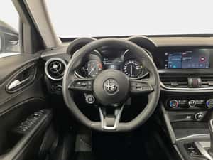 Alfa Romeo Stelvio SUV 2020, 190 cp, 19.390 EUR — miniatura 6