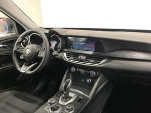 Alfa Romeo Stelvio SUV 2020, 190 cp, 19.390 EUR — miniatura 7