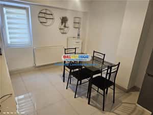 Inchiriere apartament 3 camere decomandat Targoviste Micro 11 — miniatura 3