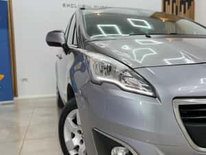 Peugeot 5008 - 6.490 EUR Cash sau Rate de la 120 EUR / Luna — miniatura 2