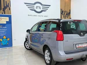 Peugeot 5008 - 6.490 EUR Cash sau Rate de la 120 EUR / Luna — miniatura 5