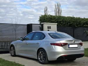 Alfa Romeo Giulia 2017 97.000km Diesel — miniatura 3