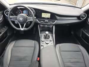 Alfa Romeo Giulia 2017 97.000km Diesel — miniatura 5